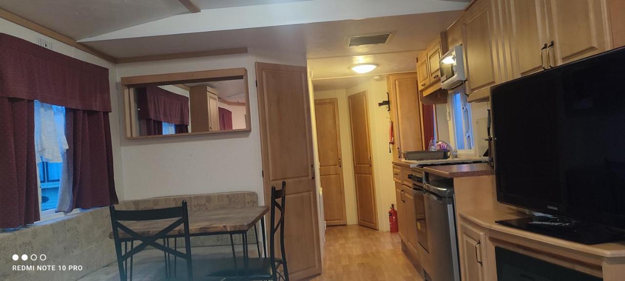 Beachside, Family-Friendly, Wifi, 6 Berth Caravan 19 In Ingoldmells Exterior photo